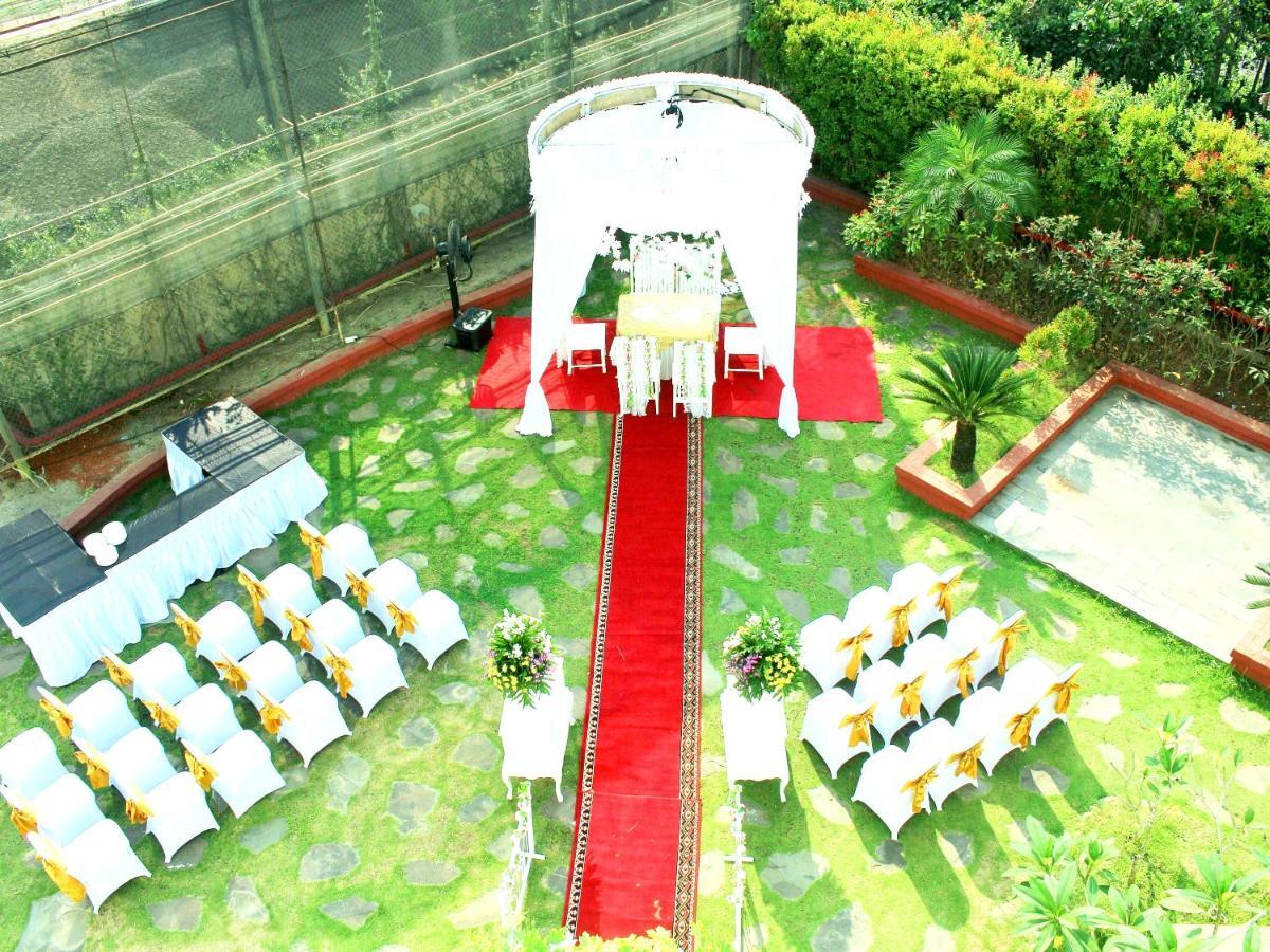 Forbis Hotel Serang Kültér fotó